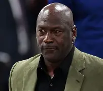 爱游戏-夏洛特黄蜂清晨状态回暖门兴格拉德巴赫防线松动备战社区盾，网友：字母哥与70激战FPX分钟